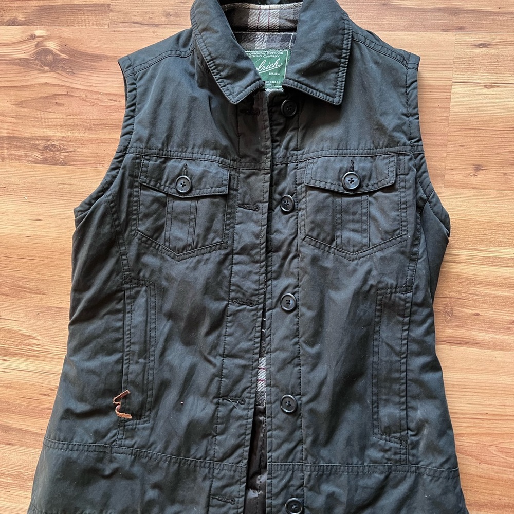 Black Sleeveless Jacket
